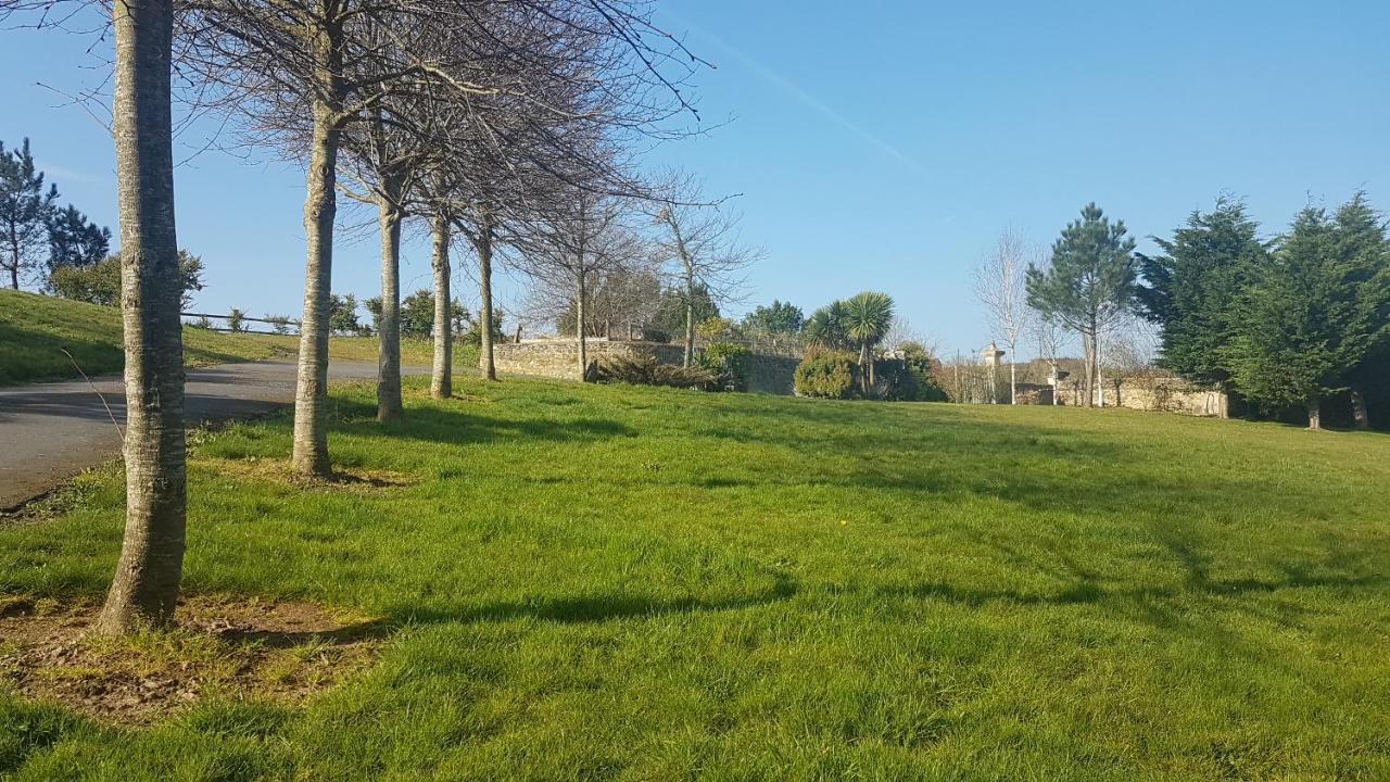 Le Domaine Des Roseraies Monfreville Luaran gambar